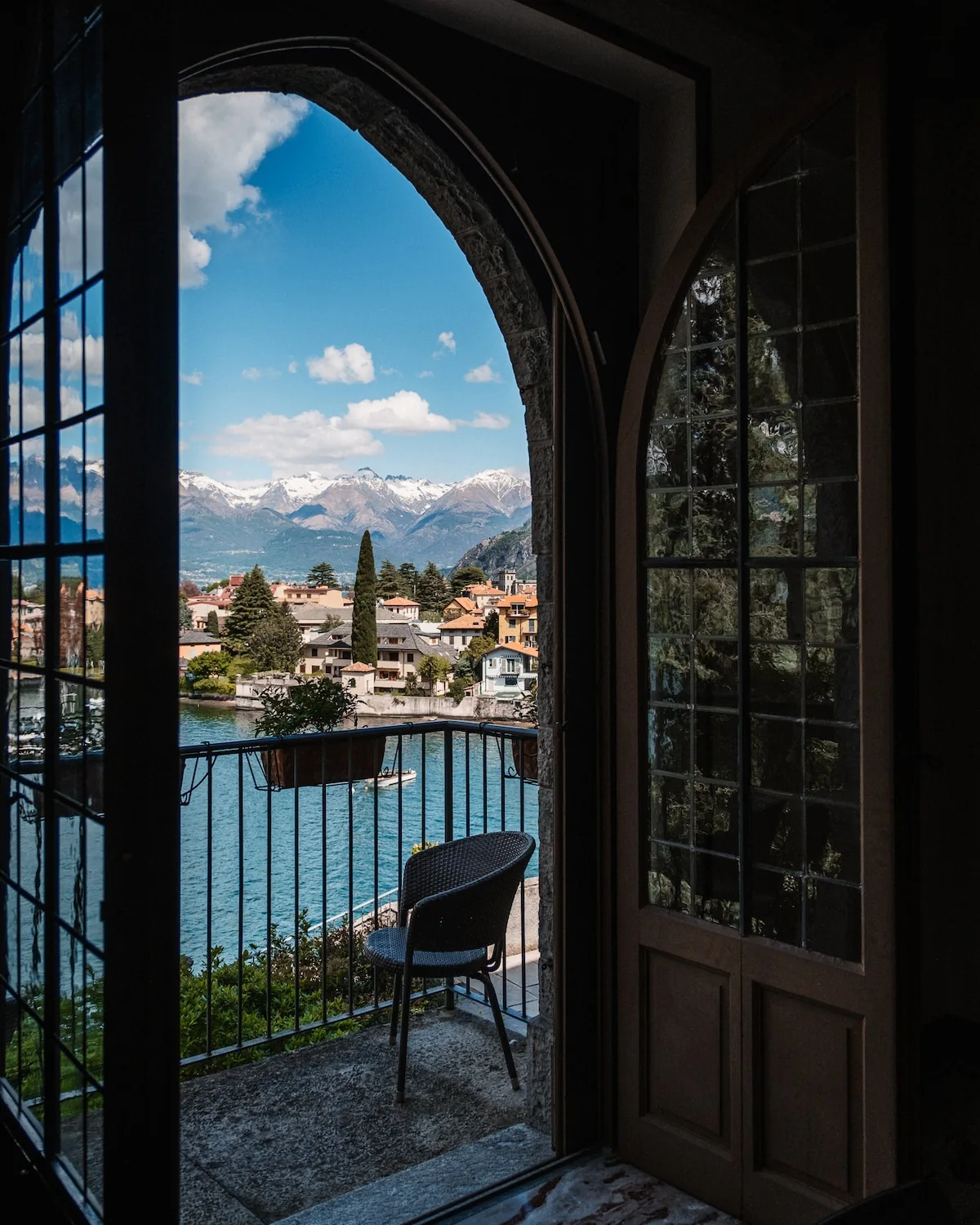 Una finestra privata sul lago